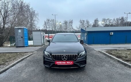 Mercedes-Benz E-Класс, 2019 год, 3 600 000 рублей, 2 фотография