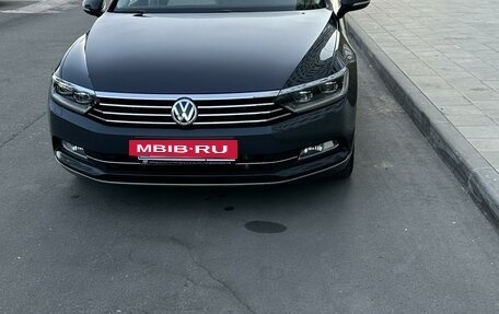 Volkswagen Passat B8 рестайлинг, 2018 год, 2 450 000 рублей, 2 фотография