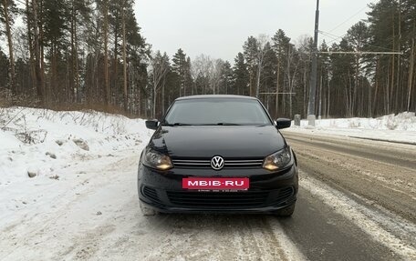 Volkswagen Polo VI (EU Market), 2013 год, 890 000 рублей, 3 фотография