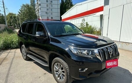 Toyota Land Cruiser Prado 150 рестайлинг 2, 2017 год, 5 900 000 рублей, 4 фотография