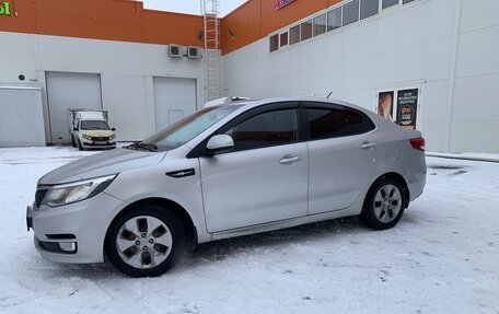 KIA Rio III рестайлинг, 2015 год, 1 000 000 рублей, 6 фотография