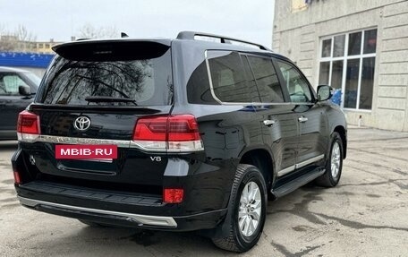 Toyota Land Cruiser 200, 2015 год, 6 700 000 рублей, 4 фотография