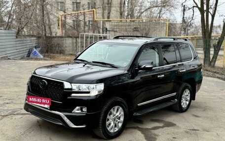 Toyota Land Cruiser 200, 2015 год, 6 700 000 рублей, 2 фотография