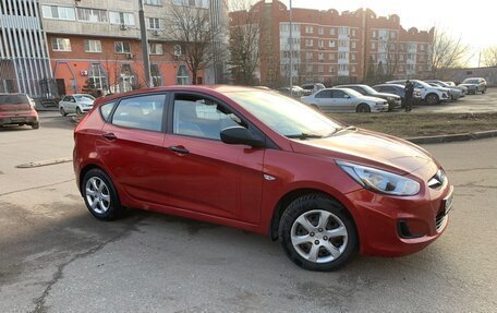 Hyundai Solaris II рестайлинг, 2011 год, 570 000 рублей, 6 фотография