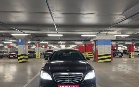 Mercedes-Benz S-Класс, 2011 год, 2 090 000 рублей, 2 фотография