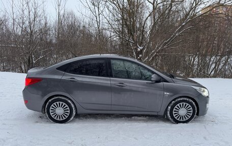 Hyundai Solaris II рестайлинг, 2016 год, 890 000 рублей, 5 фотография