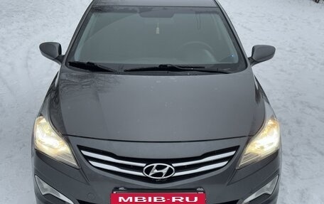 Hyundai Solaris II рестайлинг, 2016 год, 890 000 рублей, 3 фотография