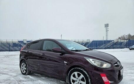 Hyundai Solaris II рестайлинг, 2012 год, 700 000 рублей, 4 фотография