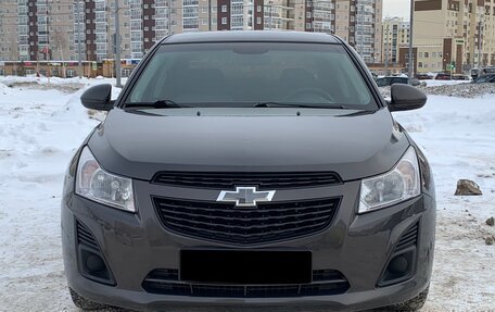 Chevrolet Cruze II, 2013 год, 950 000 рублей, 2 фотография