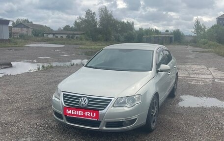 Volkswagen Passat B6, 2006 год, 640 000 рублей, 2 фотография