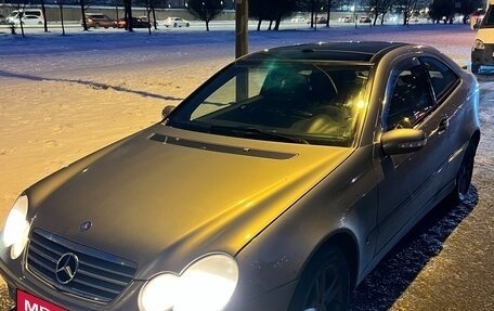 Mercedes-Benz C-Класс, 2002 год, 690 000 рублей, 3 фотография