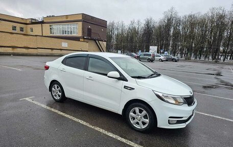 KIA Rio III рестайлинг, 2016 год, 990 000 рублей, 3 фотография