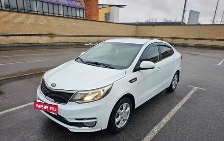 KIA Rio III рестайлинг, 2016 год, 990 000 рублей, 2 фотография