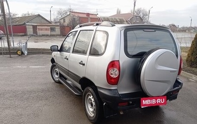 Chevrolet Niva I рестайлинг, 2004 год, 425 000 рублей, 1 фотография