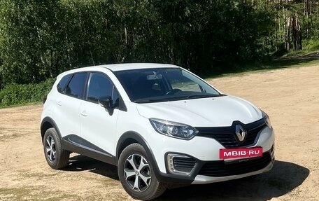 Renault Kaptur I рестайлинг, 2019 год, 1 830 000 рублей, 5 фотография