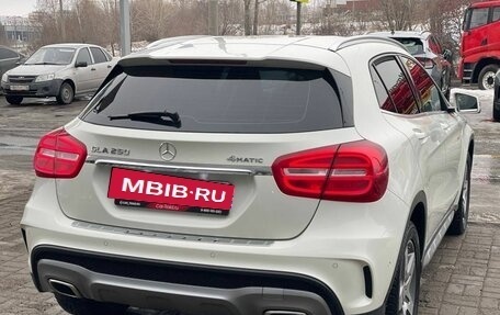 Mercedes-Benz GLA, 2016 год, 2 600 000 рублей, 5 фотография