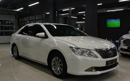 Toyota Camry, 2014 год, 1 490 000 рублей, 2 фотография