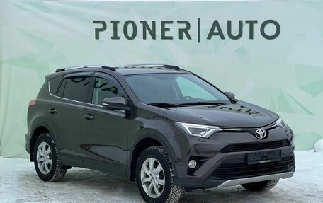 Toyota RAV4, 2018 год, 2 350 000 рублей, 4 фотография