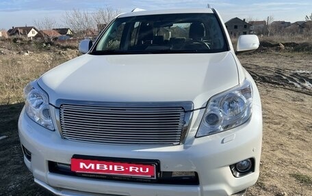 Toyota Land Cruiser Prado 150 рестайлинг 2, 2012 год, 3 600 000 рублей, 3 фотография