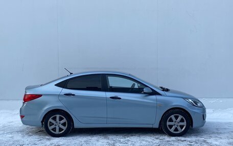 Hyundai Solaris II рестайлинг, 2013 год, 810 000 рублей, 4 фотография