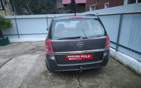 Opel Zafira B, 2008 год, 800 000 рублей, 3 фотография