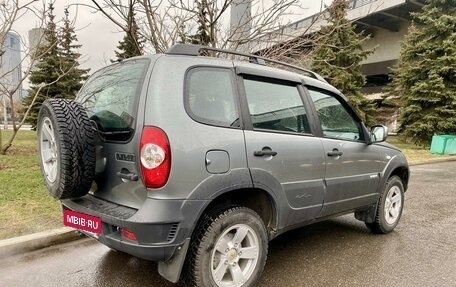 Chevrolet Niva I рестайлинг, 2016 год, 999 000 рублей, 5 фотография