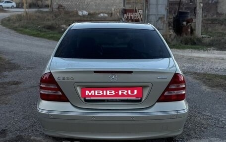 Mercedes-Benz C-Класс, 2006 год, 1 270 000 рублей, 4 фотография