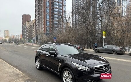 Infiniti QX70, 2013 год, 2 300 000 рублей, 5 фотография