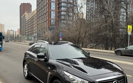 Infiniti QX70, 2013 год, 2 300 000 рублей, 8 фотография