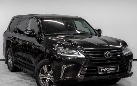 Lexus LX III, 2018 год, 8 990 000 рублей, 3 фотография