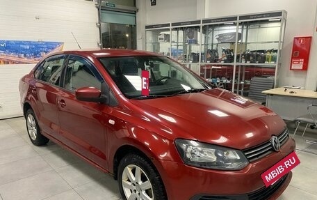 Volkswagen Polo VI (EU Market), 2011 год, 499 000 рублей, 2 фотография