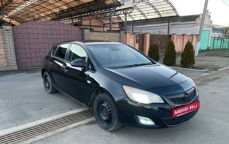 Opel Astra J, 2010 год, 655 000 рублей, 3 фотография