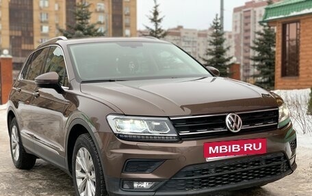 Volkswagen Tiguan II, 2018 год, 2 590 000 рублей, 3 фотография