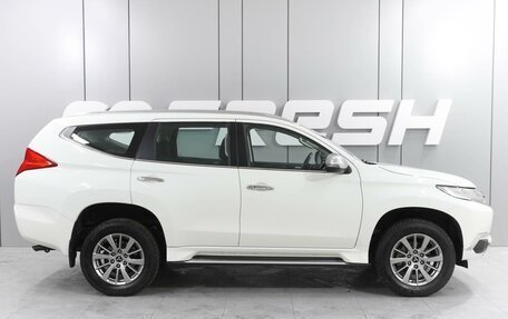 Mitsubishi Pajero Sport III рестайлинг, 2017 год, 2 835 000 рублей, 5 фотография