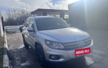 Volkswagen Tiguan I, 2012 год, 1 390 000 рублей, 2 фотография