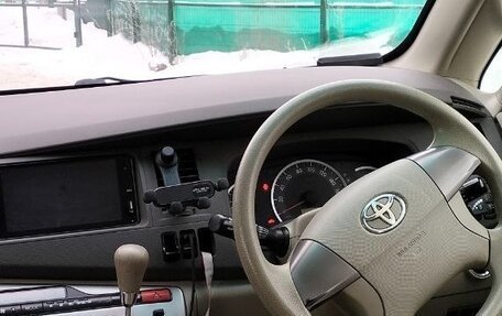 Toyota ISis I, 2010 год, 1 450 000 рублей, 7 фотография