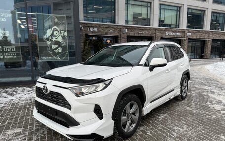 Toyota RAV4, 2020 год, 3 350 000 рублей, 3 фотография