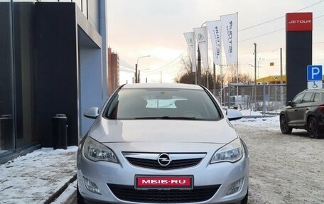 Opel Astra J, 2011 год, 936 000 рублей, 2 фотография