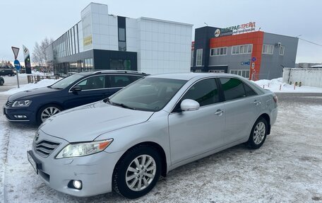 Toyota Camry, 2010 год, 999 000 рублей, 2 фотография