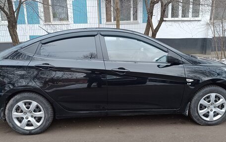 Hyundai Solaris II рестайлинг, 2012 год, 1 080 000 рублей, 6 фотография