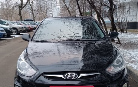 Hyundai Solaris II рестайлинг, 2012 год, 1 080 000 рублей, 2 фотография