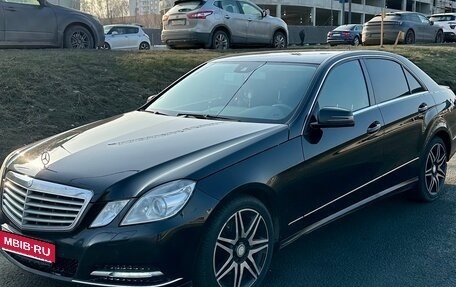 Mercedes-Benz E-Класс, 2011 год, 1 450 000 рублей, 1 фотография