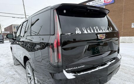 Cadillac Escalade V, 2024 год, 24 305 128 рублей, 5 фотография