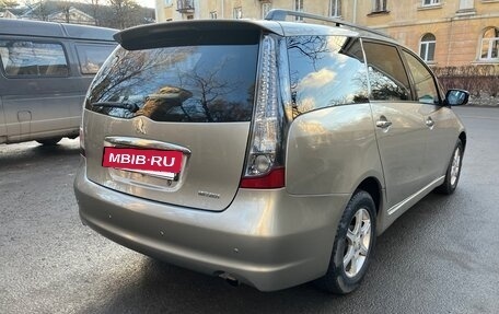 Mitsubishi Grandis, 2005 год, 800 000 рублей, 3 фотография