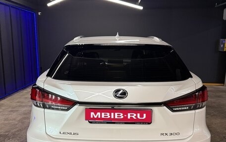 Lexus RX IV рестайлинг, 2021 год, 7 450 000 рублей, 3 фотография