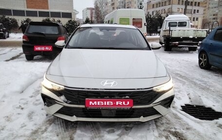 Hyundai Elantra, 2023 год, 2 750 000 рублей, 2 фотография