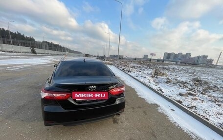 Toyota Camry, 2018 год, 2 550 000 рублей, 6 фотография