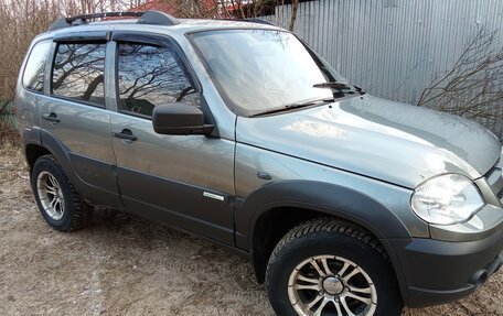 Chevrolet Niva I рестайлинг, 2012 год, 480 000 рублей, 3 фотография