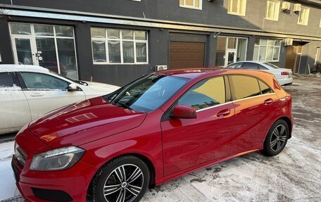 Mercedes-Benz A-Класс, 2013 год, 1 550 000 рублей, 3 фотография