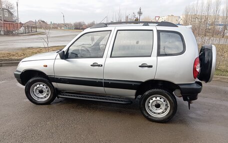 Chevrolet Niva I рестайлинг, 2004 год, 425 000 рублей, 4 фотография